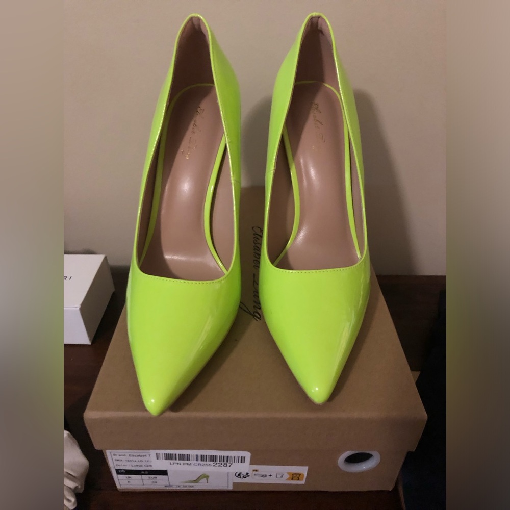 Elisabet Tang Amazon Brand New Lime Green Patent Stilettos